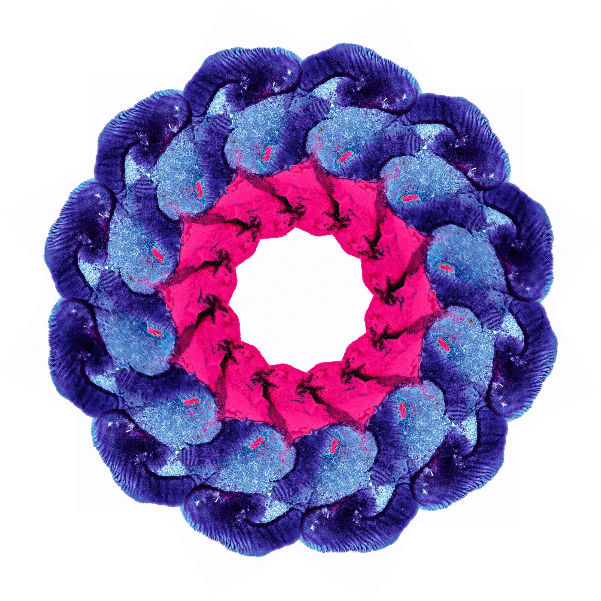 Circular embroidered badge with tech motif